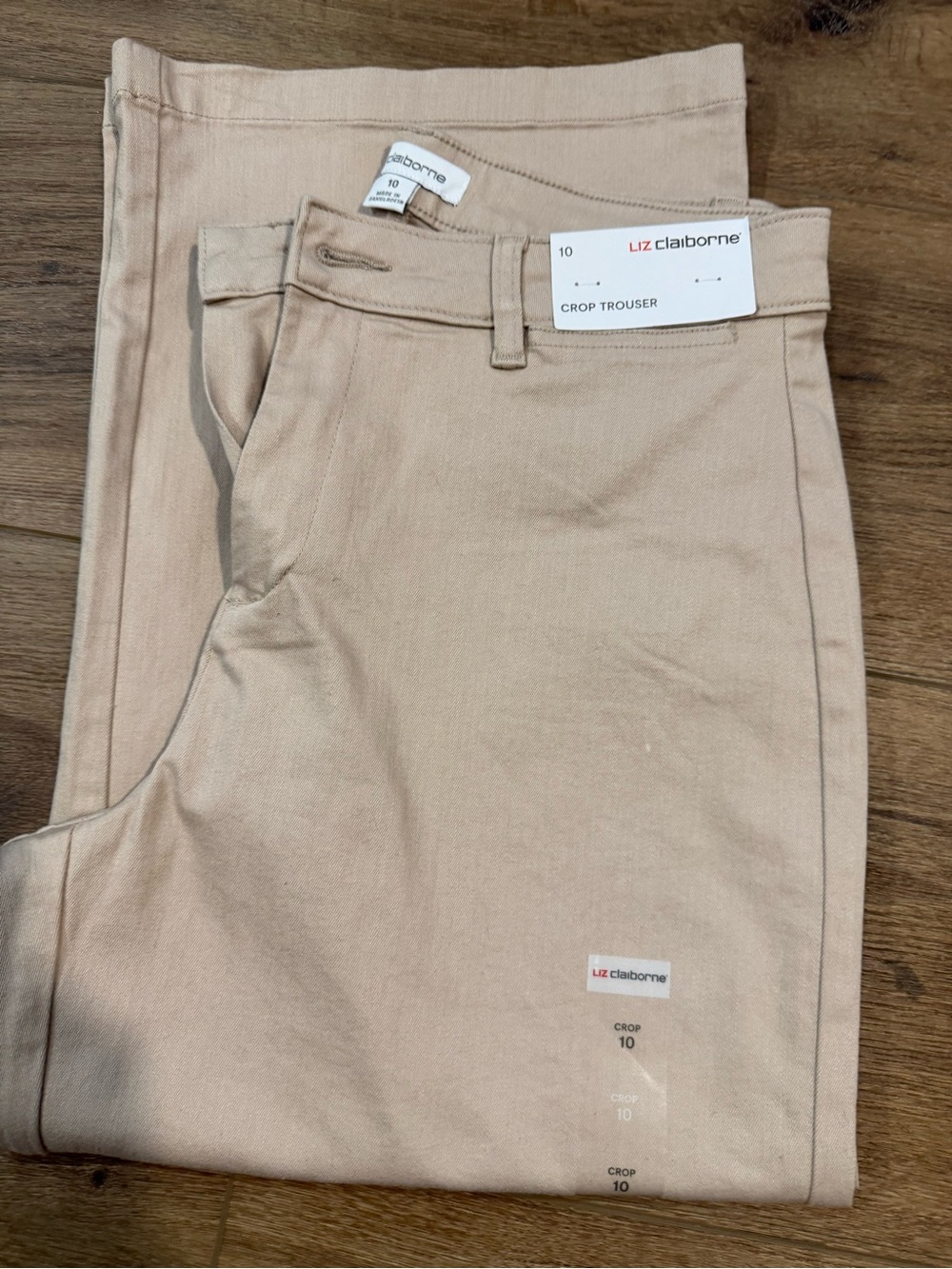 Liz Claiborne Beige Crop Trouser Chinos